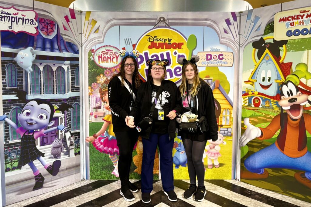 Hollywood & Vine Disney Junior Play ‘n Dine Breakfast