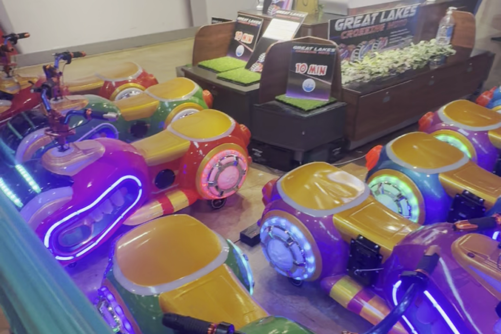 Great Lakes Crossing Moto