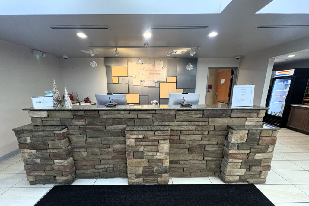 Holiday Inn Express & Suites Auburn Hills Review