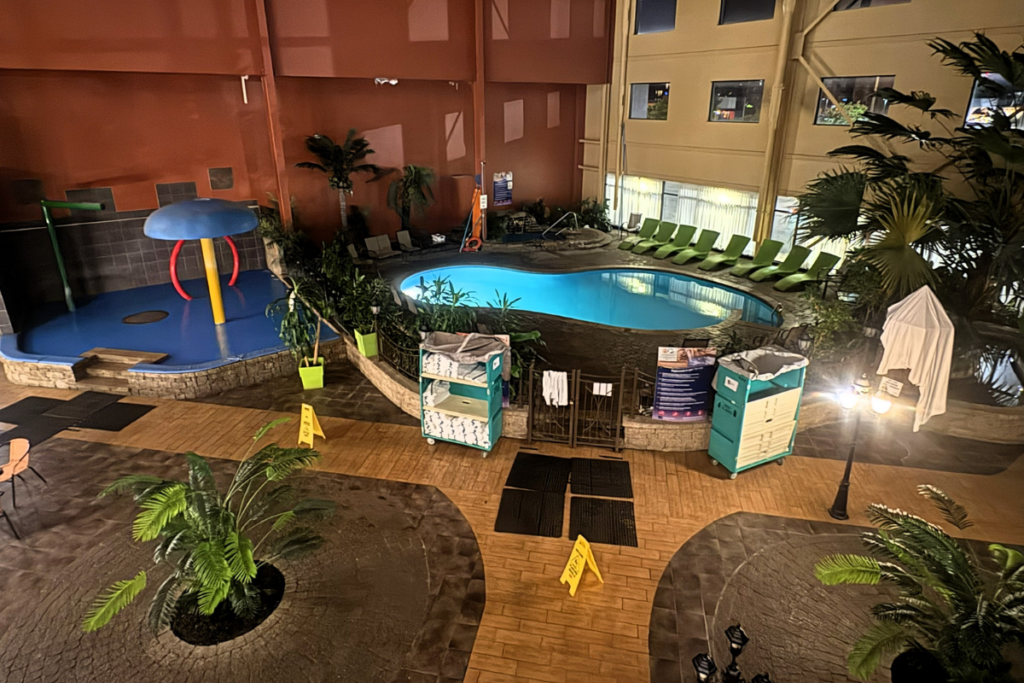 Hotel Ambassadeur Pool